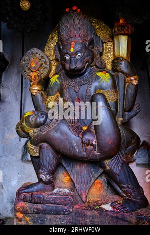 Nepal, Kathmandu-Tal, Kathmandu, Durbar-Platz, Narsingha-Steinstatue, Dämon, großer Beschützer, am Eingang zum Hanuman Dhoka Königspalast Stockfoto