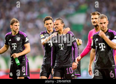 Endjubel M, links nach rechts Leon GORETZKA (M), Jamal MUSIALA (M), Leroy SANE (M), Torwart Sven ULREICH (M), Joshua KIMMICH (M) Fußball 1. Bundesliga, 1. Spieltag, SV Werder Bremen (HB) - FC Bayern München (M) 0:4, am 18. August 2023 in Bremen/Deutschland. #DFL-Vorschriften verbieten die Verwendung von Fotos als Bildsequenzen und/oder Quasi-Video # Credit: dpa Picture Alliance/Alamy Live News Stockfoto