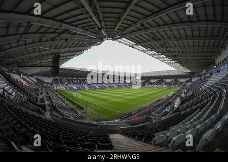 Swansea, Großbritannien. August 2023. Allgemeine Ansicht des Stadions Swansea.com, das Sky Bet Championship Match Swansea City vs Coventry City at Swansea.com Stadium, Swansea, Vereinigtes Königreich, 19. August 2023 (Foto: Mike Jones/News Images) in Swansea, Vereinigtes Königreich am 19. August 2023. (Foto: Mike Jones/News Images/SIPA USA) Credit: SIPA USA/Alamy Live News Stockfoto