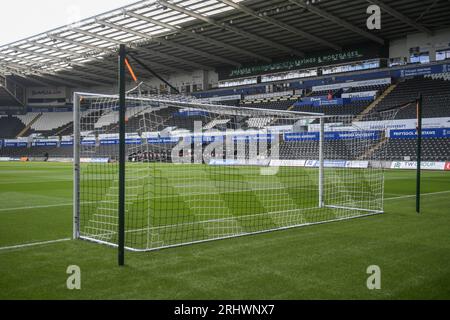 Swansea, Großbritannien. August 2023. Allgemeine Ansicht des Stadions Swansea.com, das Sky Bet Championship Match Swansea City vs Coventry City at Swansea.com Stadium, Swansea, Vereinigtes Königreich, 19. August 2023 (Foto: Mike Jones/News Images) in Swansea, Vereinigtes Königreich am 19. August 2023. (Foto: Mike Jones/News Images/SIPA USA) Credit: SIPA USA/Alamy Live News Stockfoto