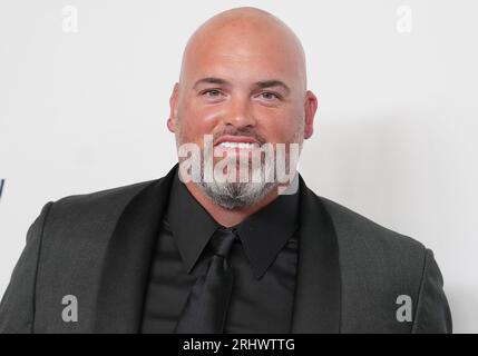 Los Angeles, USA. August 2023. Andrew Whitworth trifft am Freitag, 18. August 2023, auf der 23. Harold & Carole Pump Foundation Annual Gala im Beverly Hilton in Beverly Hills, CA, ein. (Foto: Sthanlee B. Mirador/SIPA USA) Credit: SIPA USA/Alamy Live News Stockfoto