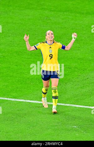 Brisbane, Australien. August 2023. Der schwedische Kosovare Asllani feiert sein Bestes, nachdem er beim dritten Play-off zwischen Schweden und Australien bei der FIFA Frauen-Weltmeisterschaft 2023 in Brisbane, Australien, am 19. August 2023 Punkten konnte. Quelle: Zhu Wei/Xinhua/Alamy Live News Stockfoto