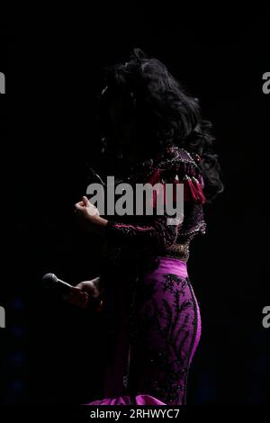 August 2023, Madrid, Madrid, Spanien: die spanische Drag Queen, Komikerin und multidisziplinäre Künstlerin Samantha Ballentines, Künstlername von Francisco Jose Sanchez Jimenez (Cadiz, 1986), bekannt für die Teilnahme an der zweiten Staffel von Drag Race Spanien, wird auf der Bühne im Conde Duque Cultural Center in Madrid (Spanien) gesehen (Credit Image: © Hugo OrtuÃ±O/Pacific Press via ZUMA Press Wire) NUR REDAKTIONELLE VERWENDUNG! Nicht für kommerzielle ZWECKE! Stockfoto