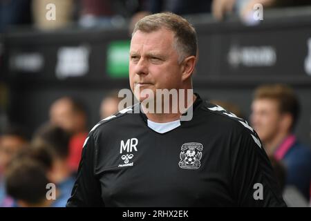 Swansea, Großbritannien. August 2023. Mark Robins Manager von Coventry City während des Sky Bet Championship Matches Swansea City vs Coventry City im Swansea.com Stadium, Swansea, Großbritannien, 19. August 2023 (Foto: Mike Jones/News Images) in Swansea, Großbritannien am 19. August 2023. (Foto: Mike Jones/News Images/SIPA USA) Credit: SIPA USA/Alamy Live News Stockfoto