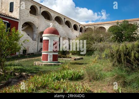 Das restaurierte britische Krankenhaus wurde auf der isle de Rei im Hafen von mahon menorca errichtet Stockfoto