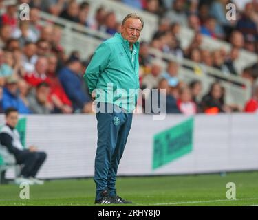 Neil Warnock Manager von Huddersfield Town während des Sky Bet Championship Matches Middlesbrough vs Huddersfield Town at Riverside Stadium, Middlesbrough, Großbritannien, 19. August 2023 (Foto: Gareth Evans/News Images) Stockfoto