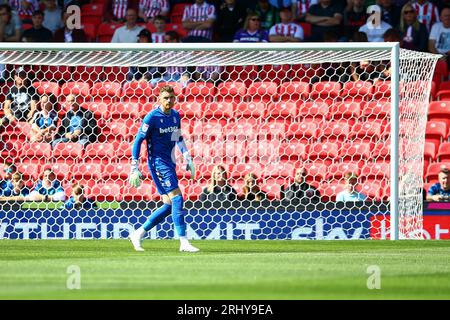 bet365 Stadium, Stoke, England - 19. August 2023 Mark Travers Torhüter von Stoke City - während des Spiels Stoke City gegen Watford, EFL Championship, 2023/24, bet365 Stadium, Stoke, England - 19. August 2023 Credit: Arthur Haigh/WhiteRosePhotos/Alamy Live News Stockfoto