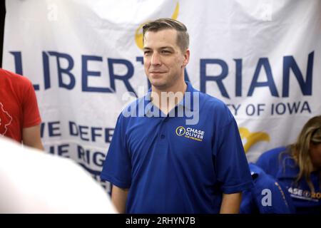 Überraschung, Arizona, USA. August 2023. Der liberale Präsidentschaftskandidat JAGT OLIVER, der 2023 auf der Iowa State Fair in des Moines (Iowa) mit Fairgoers sprach. (Bild: © Gage Skidmore/ZUMA Press Wire) NUR REDAKTIONELLE VERWENDUNG! Nicht für kommerzielle ZWECKE! Stockfoto