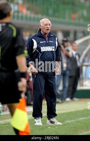 Mailand Italien 13. September 2003: Carlo Mazzone, Trainer von Bologna, während des Spiels AC Mailand gegen den FC Bologna Stockfoto