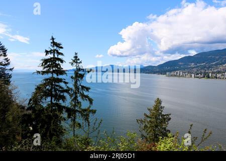 Wunderschöner Blick auf die Landschaft des Wassers vom Prospect Point Stanley Park in Vancouver, British Columbia, Kanada, April 26 2017 Stockfoto