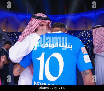 Riad, Saudi-Arabien. August 2023. Neymar Jr wird als neuer Al Hilal Saudi FCÕs Spieler vor dem Spiel der SAFF Roshn Saudi Pro League 2023-24 zwischen Al Hilal Saudi FC und Al-Fayha im King Fahd International Stadium am 19. August 2023 in Riad, Saudi Arabien, vorgestellt. Foto von Stringer / Power Sport Images Credit: Power Sport Images Ltd/Alamy Live News Stockfoto