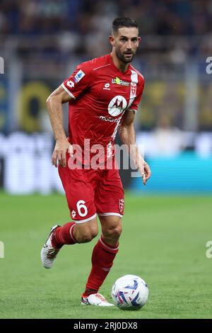 Milano, Italien. August 2023. Roberto Gagliardini von AC Monza kontrolliert den Ball im Spiel der Serie A zwischen dem FC Internazionale und dem AC Monza. Dank: Marco Canoniero/Alamy Live News Stockfoto