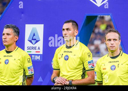 Mailand, Italien. August 2023. Andrea Colombo, Schiedsrichterin beim italienischen Meisterschaftsspiel der Serie A zwischen dem FC Internazionale und dem AC Monza am 19. August 2023 im Giuseppe Meazza Stadion in Mailand, Italien - Foto Morgese-Rossini/DPPI Credit: DPPI Media/Alamy Live News Stockfoto