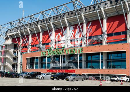 ENSCHEDE - Stadionansicht während des niederländischen Premier-League-Spiels zwischen dem FC Twente und PEC Zwolle im Stadion de Grolsch Veste am 20. August 2023 in Enschede, Niederlande. ANP COR LASKER Stockfoto