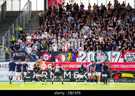 Rotterdam, Niederlande. August 2023. Rotterdam - Spieler von Feyenoord während des Eredivisie-Spiels zwischen Sparta Rotterdam gegen Feyenoord am 20. August 2023 in Rotterdam, Niederlande. Anrede: Box to Box Pictures/Alamy Live News Stockfoto