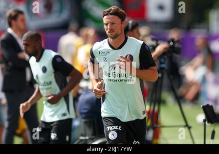 Rotterdam, Niederlande. August 2023. ROTTERDAM, NIEDERLANDE - 20. AUGUST: Aufwärmen von Bart Vriends von Sparta Rotterdam während des niederländischen Eredivisie-Spiels zwischen Sparta Rotterdam und Feyenoord im Sparta-stadion Het Kasteel am 20. August 2023 in Rotterdam, Niederlande. (Foto: Hans van der Valk/Orange Pictures) Credit: Orange Pics BV/Alamy Live News Stockfoto