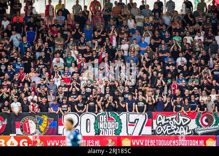 Rotterdam, Niederlande. August 2023. Rotterdam - Fans von Feyenoord während des Eredivisie-Spiels zwischen Sparta Rotterdam und Feyenoord am 20. August 2023 in Rotterdam, Niederlande. Anrede: Box to Box Pictures/Alamy Live News Stockfoto