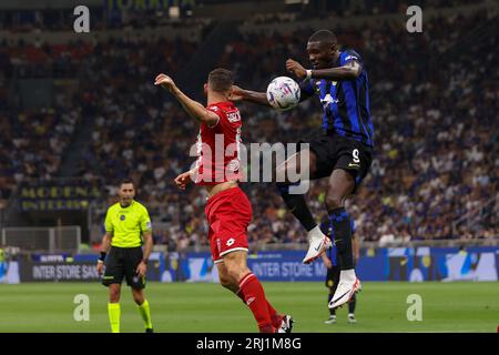 Mailand, Italien. August 2023. Italien, Mailand, 19. august 2023: Marcus Thuram (FC Inter Stürmer) kämpft in der ersten Halbzeit während des Fußballspiels FC Inter vs AC Monza, Tag 1, Serie A 2023-2024 im San Siro Stadion (Bild: © Fabrizio Andrea Bertani/Pacific Press via ZUMA Press Wire) NUR REDAKTIONELLER GEBRAUCH! Nicht für kommerzielle ZWECKE! Stockfoto