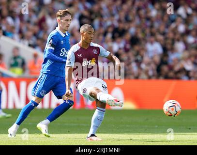 Birmingham, Großbritannien. August 2023. Youri Tielemans von Aston Villa während des Premier-League-Spiels in Villa Park, Birmingham. Das Bild sollte lauten: Andrew Yates/Sportimage Credit: Sportimage Ltd/Alamy Live News Stockfoto