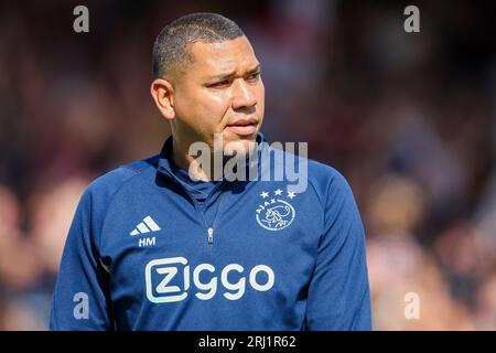 ROTTERDAM, NIEDERLANDE - 19. AUGUST: Trainer Hedwiges Maduro (Ajax) während des Eredivisie-Spiels von SBV Excelsior und AFC Ajax bei van Dongen en Stockfoto