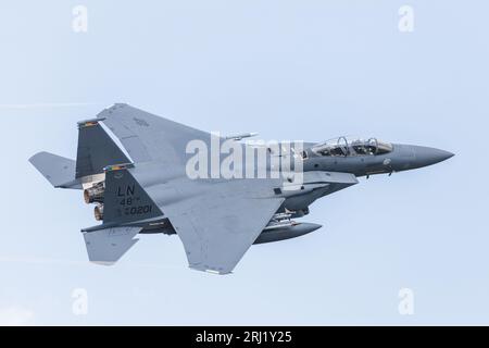 Ein F-15E Strike Eagle mit den Markierungen der drei Geschwader, aus denen der 48th Fighter Wing vor der Auslieferung der F-35A bestand (t Stockfoto