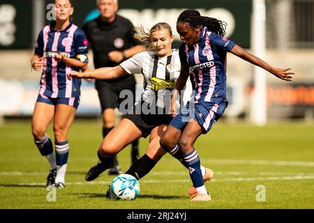 London, Großbritannien. August 2023. Shakira Kafoero Roberts (19 Dulwich Hamlet) in Aktion während des Spiels der Londoner und der South East Regional Womens Premier League zwischen Dartford FC und Dulwich Hamlet im Princes Park Stadium, Dartford. Liam Asman/Alamy Live News Stockfoto