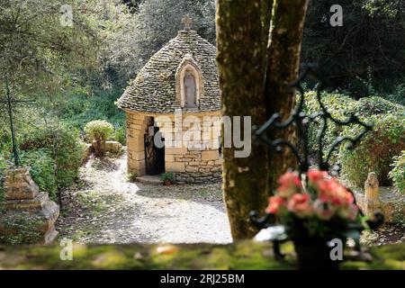 Notre Dame de Redon Espic en Périgord Noir. EN 1814 la Vierge Marie EST apparue en ce lieu à deux reprises à une bergère de 14 ans Jeanne Grave. SES p Stockfoto