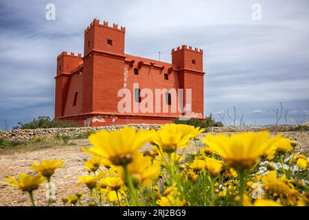 Saint Agatha's Tower in Malta, auch bekannt als der Rote Turm Stockfoto