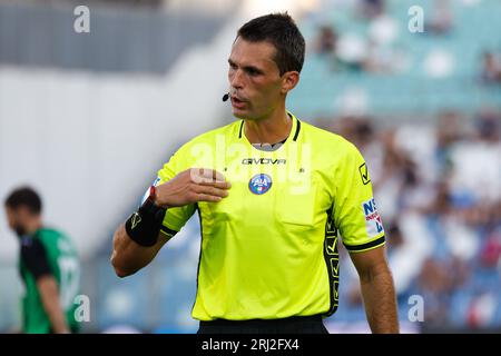 Reggio Emilia, Italien. August 2023. Der Schiedsrichter Marchetti während des Spiels US Sassuolo gegen Atalanta BC, italienische Fußball-Serie A in Reggio Emilia, Italien, 20. August 2023 Credit: Independent Photo Agency/Alamy Live News Stockfoto