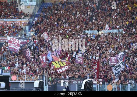 Stadio Olimpico, Rom, Italien. August 2023. Serie A Football; Roma versus Salernitana; Salernitana Fans Credit: Action Plus Sports/Alamy Live News Stockfoto