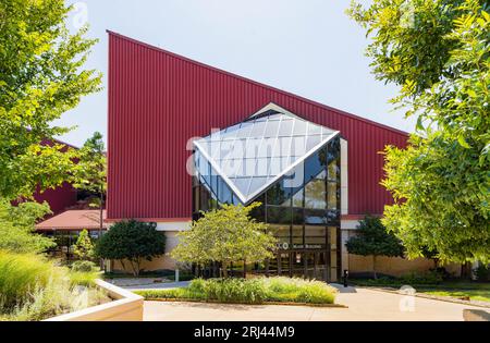 Sonnige Außenansicht des Hauptgebäudes des Oklahoma City Community College in Oklahoma Stockfoto