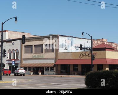 Oklahoma, 19. AUG 2023 - sonniger Außenblick auf das Stadtbild von Pona City Stockfoto