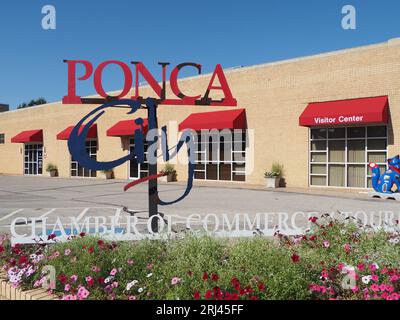 Oklahoma, 19. AUG 2023 - sonniger Außenblick auf das Stadtbild von Pona City Stockfoto