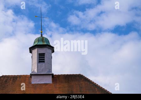 Rathaus-Dach- Weilheim an der Teck am Fuße der Schwäbischen Alb im Landkreis Esslingen. Stockfoto