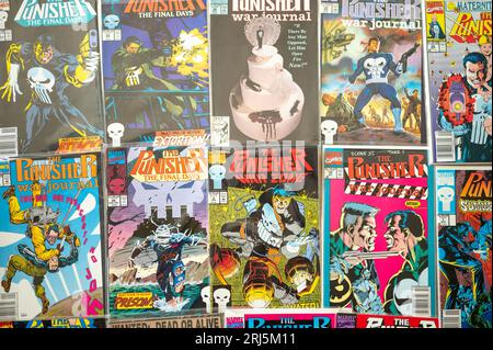 Calgary, Alberta - 17. Mai 2023: Titelseiten von Marvel Punisher-Comics. Stockfoto