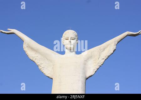 Die Statue Christi des Erlösers auf dem St. Blaise Maratea Basilicata in Italien Stockfoto