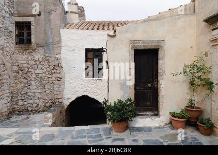 Eine majestätische Aufnahme der Burg Monemvasia in Griechenland Stockfoto