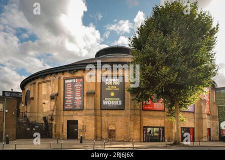 The Roundhouse Performing Arts, Musik und Veranstaltungsort, Chalk Falm, London, England, Großbritannien Stockfoto