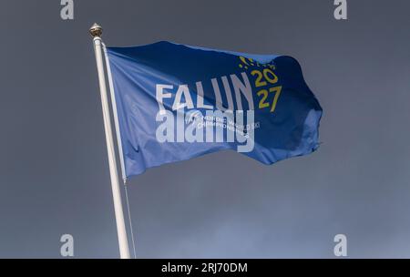 Lugnet ist ein großer Sportkomplex in Falun, Schweden. Im Bild: Flaggen für die ansteigenden FIS Nordic World Ski Championships 2027. Stockfoto