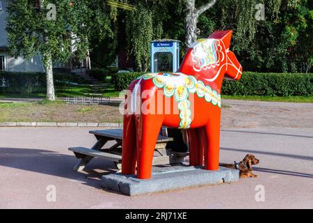 Herstellung des schwedischen Nationalsymbols Dalahästen, Nusnäs, Schweden. Stockfoto