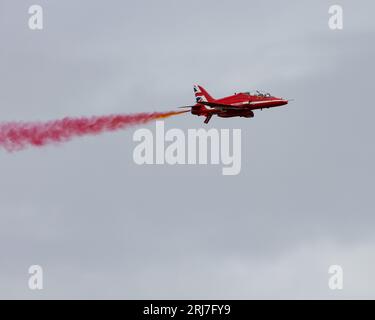 Das RAF Red Arrows Jet Kunstflugteam auf der Royal International Air Tattoo 2023 Stockfoto