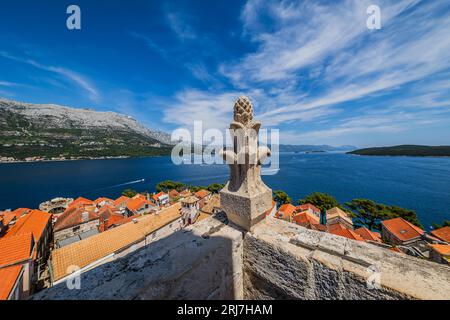 Korcula, Kroatien. August 2023. Sommer in der Stadt Korcula auf der Insel Korcula in Kroatien am 11. August 2023. Foto: Zvonimir Barisin/PIXSELL Credit: Pixsell/Alamy Live News Stockfoto