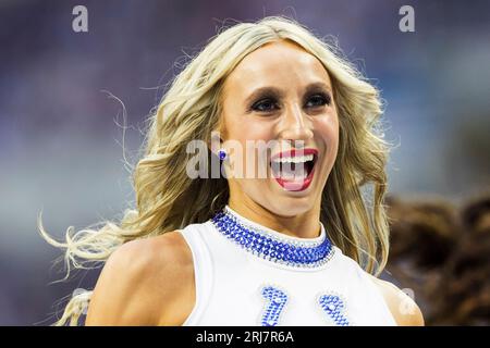 19. August 2023: Indianapolis Colts Cheerleader tritt während des Vorbereitungsspiels der NFL gegen die Chicago Bears in Indianapolis, Indiana, auf. John Mersits/CSM. Stockfoto