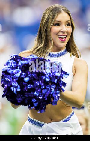 19. August 2023: Indianapolis Colts Cheerleader tritt während des Vorbereitungsspiels der NFL gegen die Chicago Bears in Indianapolis, Indiana, auf. John Mersits/CSM. Stockfoto