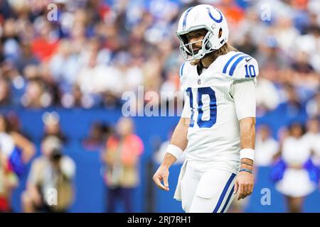 19. August 2023: Indianapolis Colts Quarterback Gardner Minshew (10) während des Vorbereitungsspiels der NFL gegen die Chicago Bears in Indianapolis, Indiana. John Mersits/CSM. Stockfoto