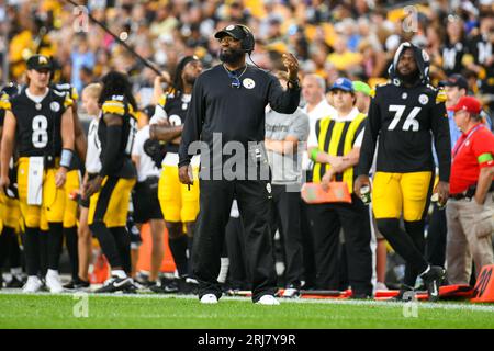 Pittsburgh, Pennsylvania, USA. August 2023. August 2023 Pittsburgh Steelers Mike Tomlin während Pittsburgh Steelers vs Buffalo Bills in Pittsburgh, PA. Jake Mysliwczyk/AMG Media (Bild: © AMG/AMG über ZUMA Press Wire) NUR REDAKTIONELLE VERWENDUNG! Nicht für kommerzielle ZWECKE! Stockfoto