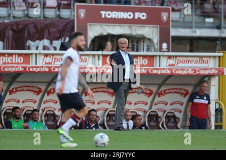 Turin, Italien. August 2023. Claudio Ranieri, Cheftrainer von Cagliari, reagiert beim Spiel der Serie A im Stadio Grande Torino in Turin. Auf dem Bild sollte stehen: Jonathan Moscrop/Sportimage Credit: Sportimage Ltd/Alamy Live News Stockfoto