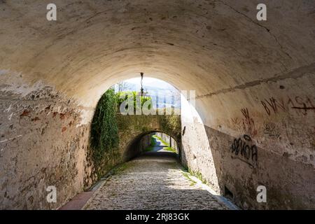 Italien Veneto Mel - Via Karèra (alte Fahrbahn) Stockfoto