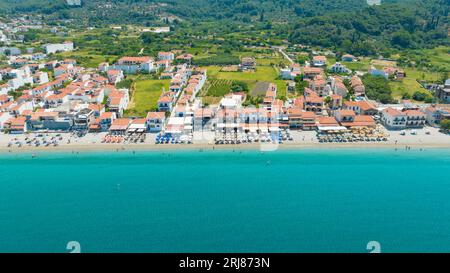 Luftbild des Dorfes Kokkari auf der Insel Samos, Griechenland Stockfoto