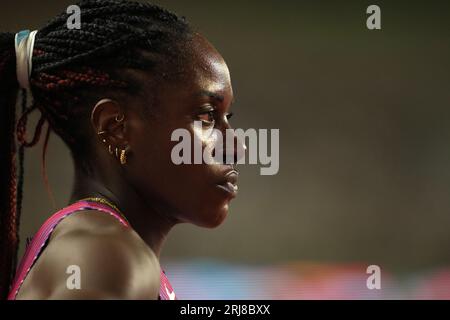 Die britische Victoria Ohuruogu vor den Frauen 400m während des dritten Tages der Leichtathletik-Weltmeisterschaften in Budapest, Ungarn. Bilddatum: Montag, 21. August 2023. Stockfoto